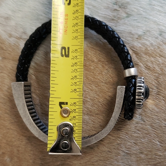 Leather and Silverstone metal bracelet - Picture 2 of 5